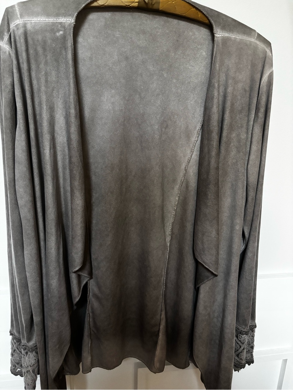Tempo Paris open-front draped cardigan faux suede & crochet lace sleeves
